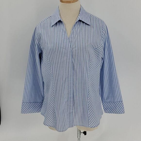 RIDERS BY LEE. Women's blouse with blue and white striped. 3/4 sleeves. Size lg - Picture 1 of 9